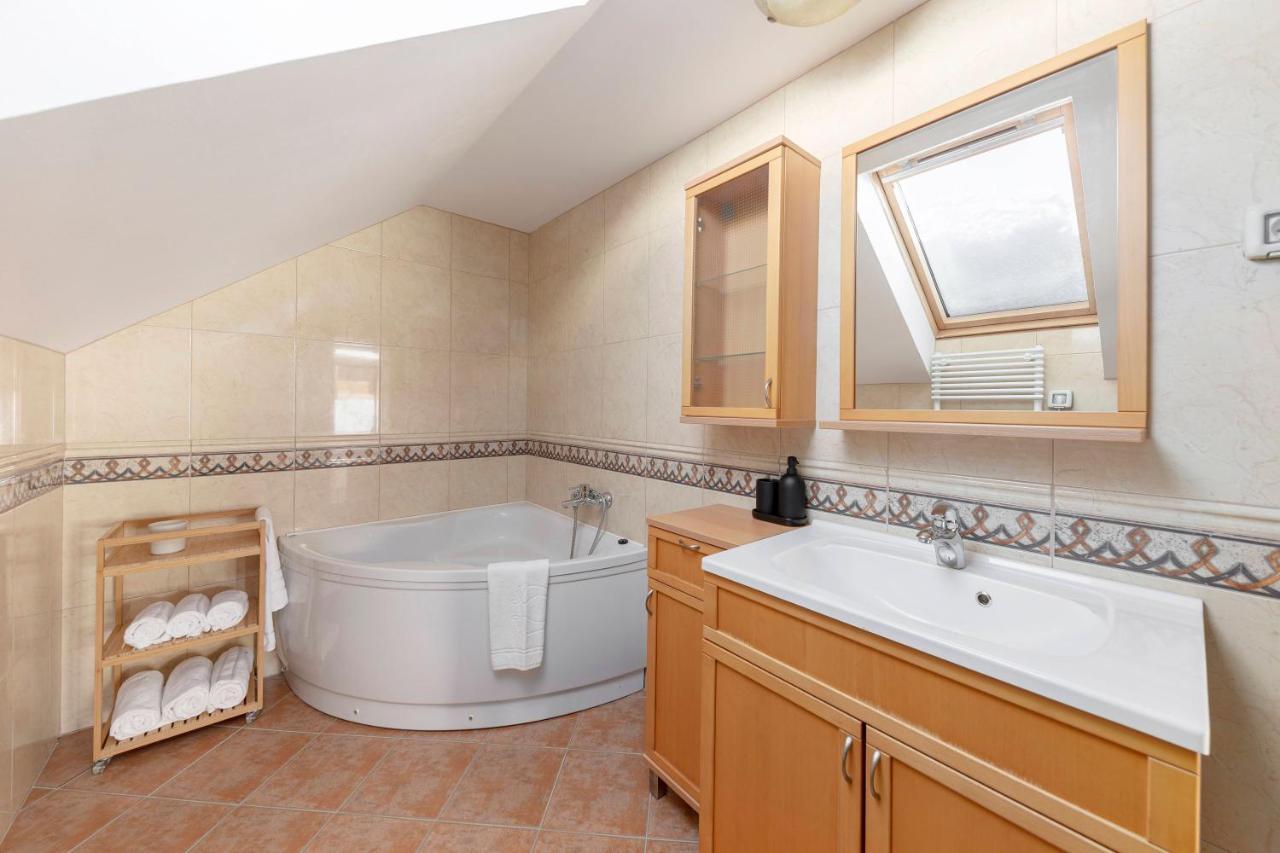 Guest House Struc Slovenj Gradec Eksteriør billede
